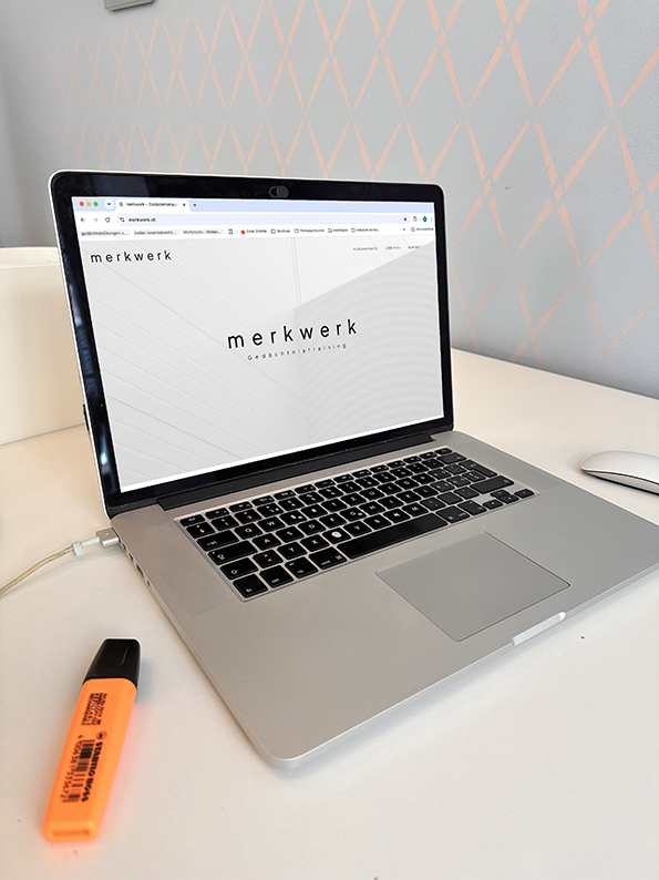 Webseite_Mockup_2_merkwerk_Startseite_IMG_9205